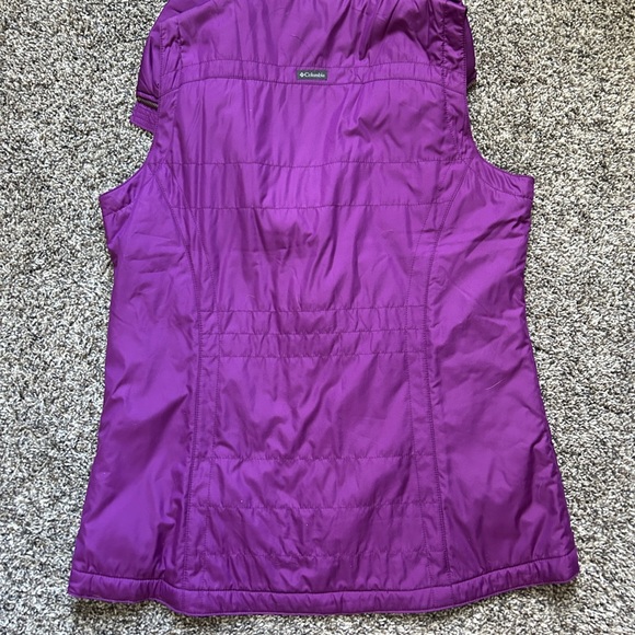 NEW Columbia Size M Purple Vest - Picture 2 of 3